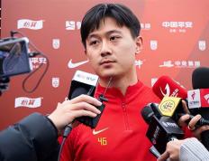 2023年上海申花成长最快球员 除了00后的蒋圣龙 就没有其他人-上海申花