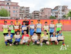 阳春举行首届足球挑战赛，220余名球员参与角逐-足球