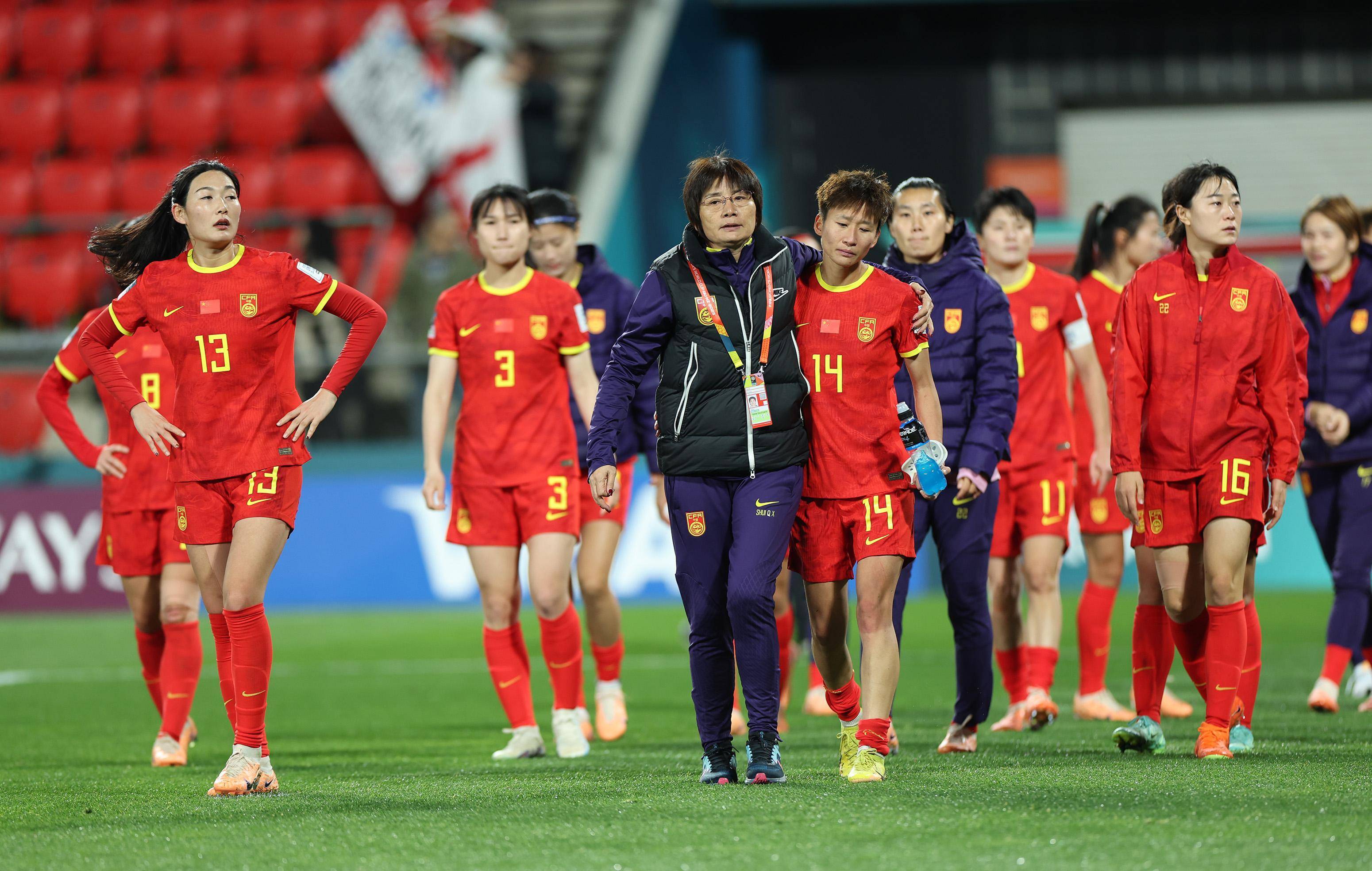 面对“王霜之问”，中国足球应该如何作答？