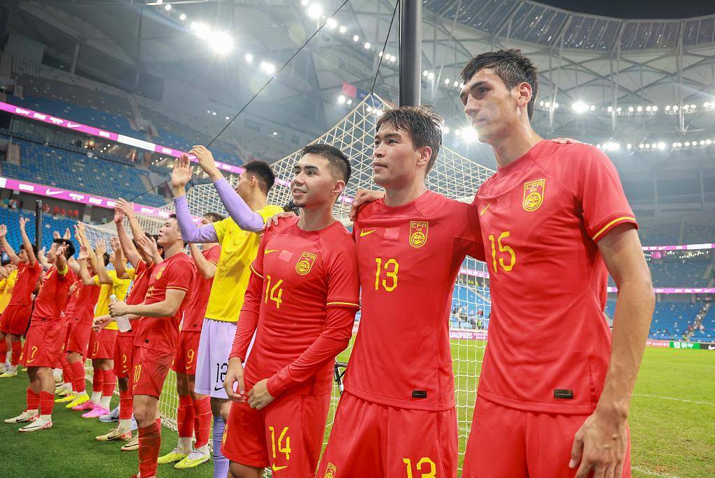 男足U23亚洲杯分组：中国国奥与日韩分在“死亡之组”