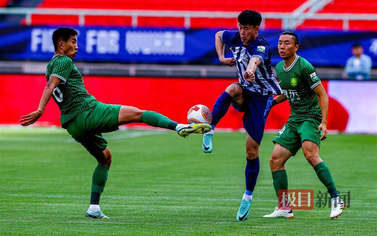 0：1，武汉三镇队新赛季首个主场不敌北京国安-北京国安