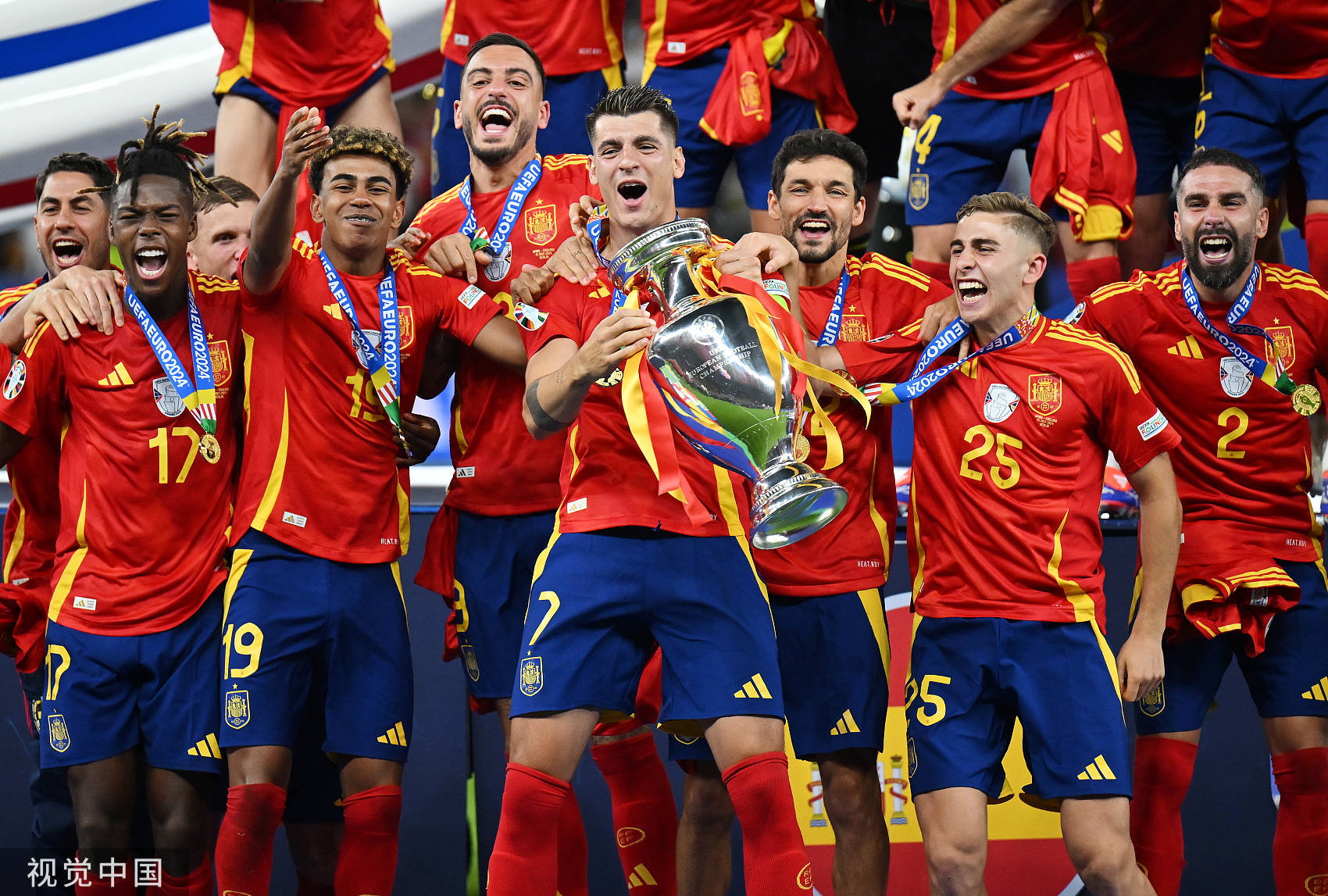 西班牙夺冠回顾：7战全胜加冕 欧洲杯首支四冠球队-欧洲杯