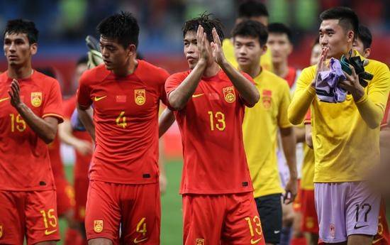 中国国奥队一场不败凭积分优势晋级，给对国家队输球失望的球迷带来一丝慰藉