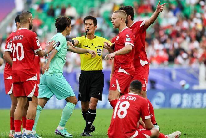 大快人心！亚洲杯首张罚单诞生，中国足球扬眉吐气-中国足球